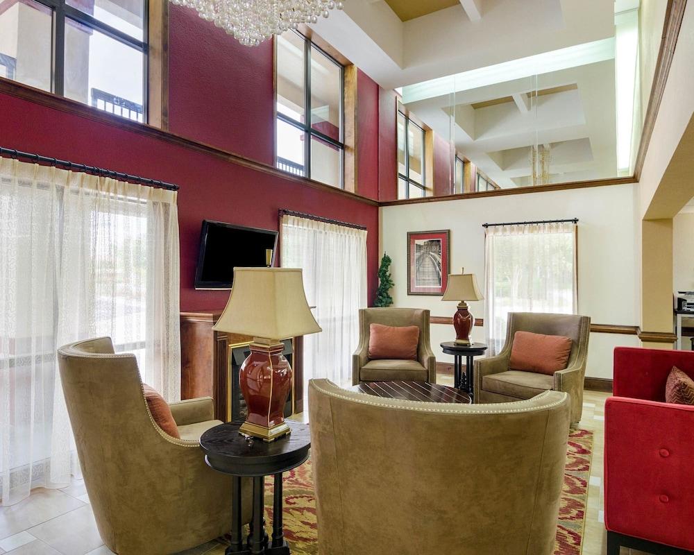 Quality Inn & Suites Atlanta Stone Mountain Extérieur photo