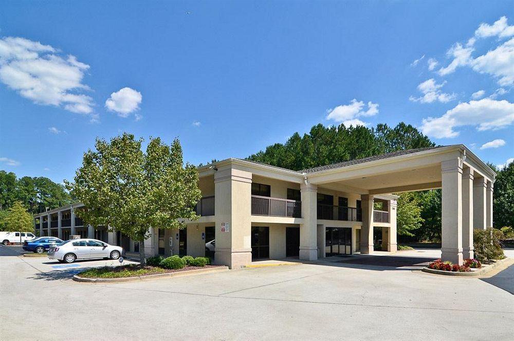 Quality Inn & Suites Atlanta Stone Mountain Extérieur photo