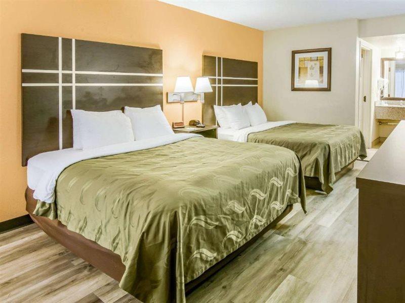 Quality Inn & Suites Atlanta Stone Mountain Extérieur photo