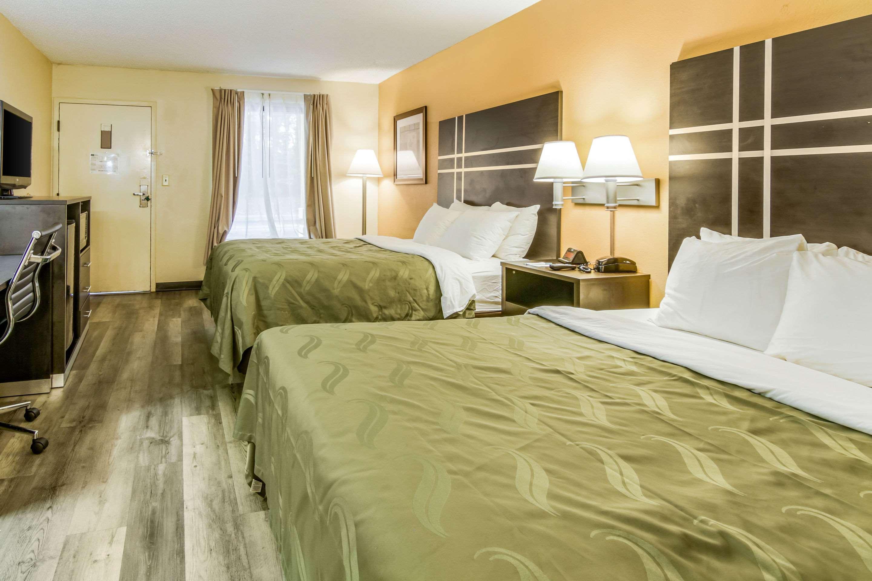 Quality Inn & Suites Atlanta Stone Mountain Extérieur photo
