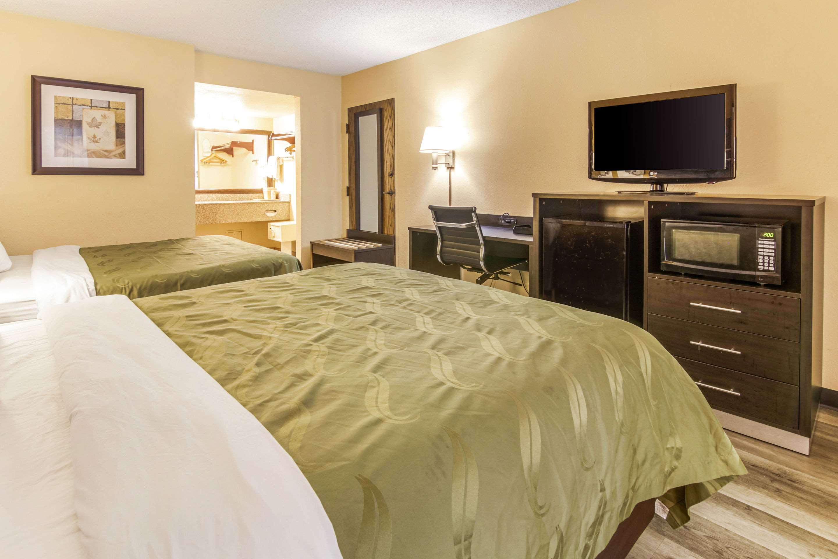 Quality Inn & Suites Atlanta Stone Mountain Extérieur photo