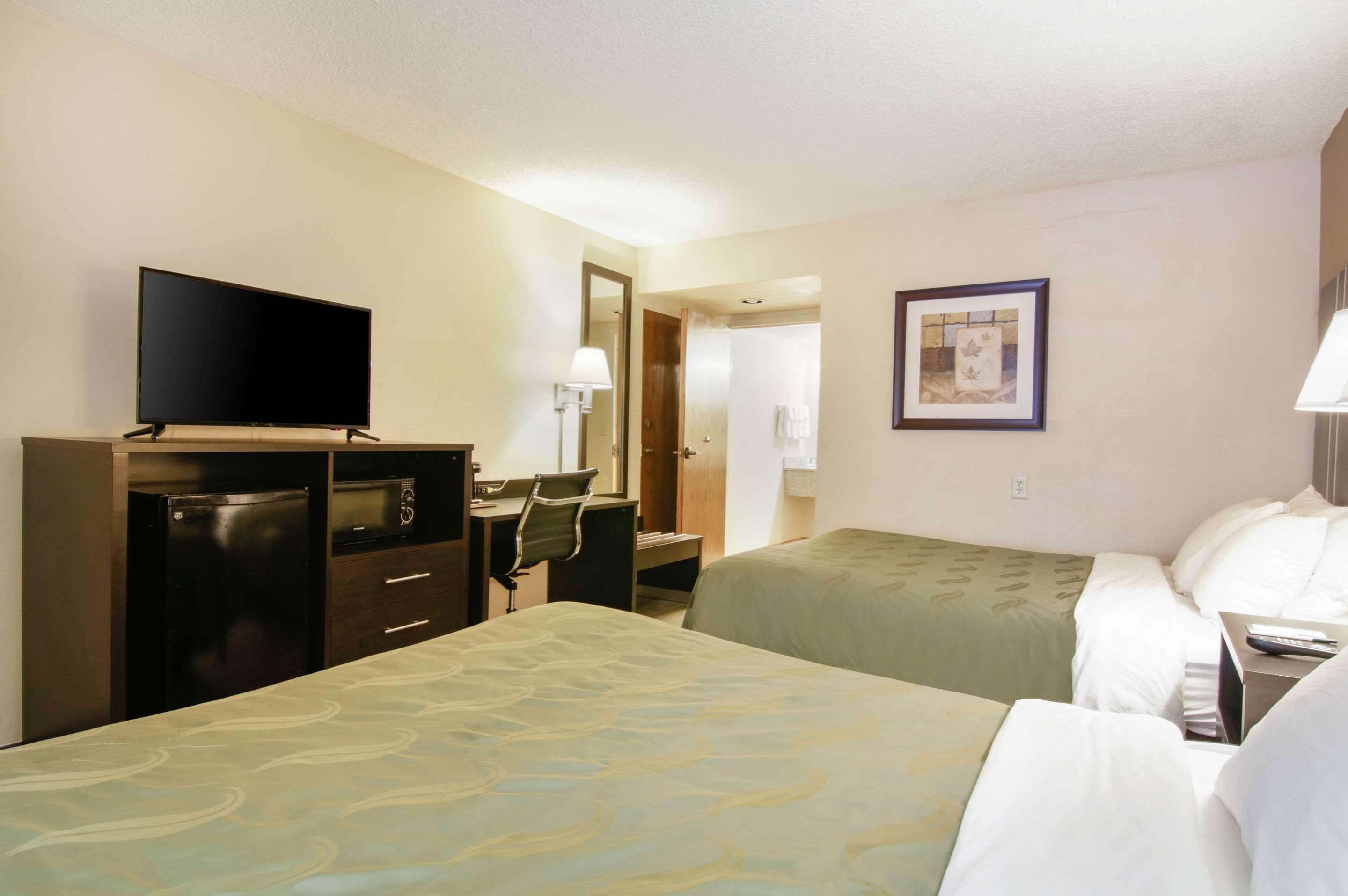 Quality Inn & Suites Atlanta Stone Mountain Extérieur photo