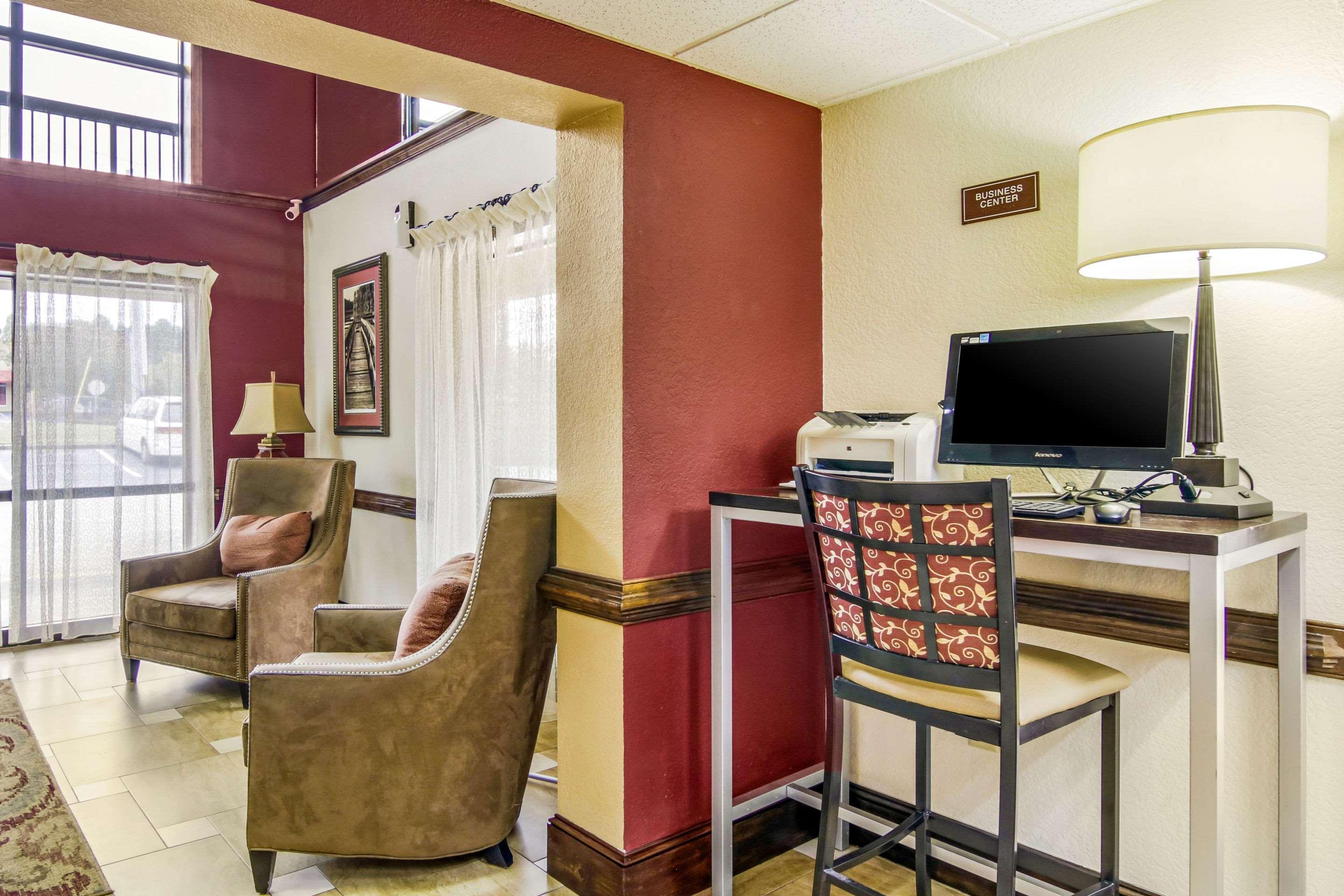 Quality Inn & Suites Atlanta Stone Mountain Extérieur photo