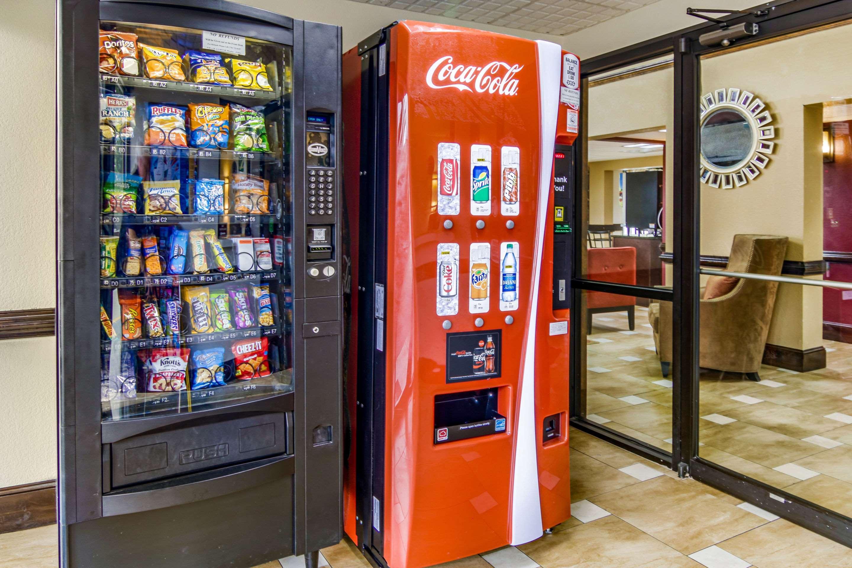 Quality Inn & Suites Atlanta Stone Mountain Extérieur photo