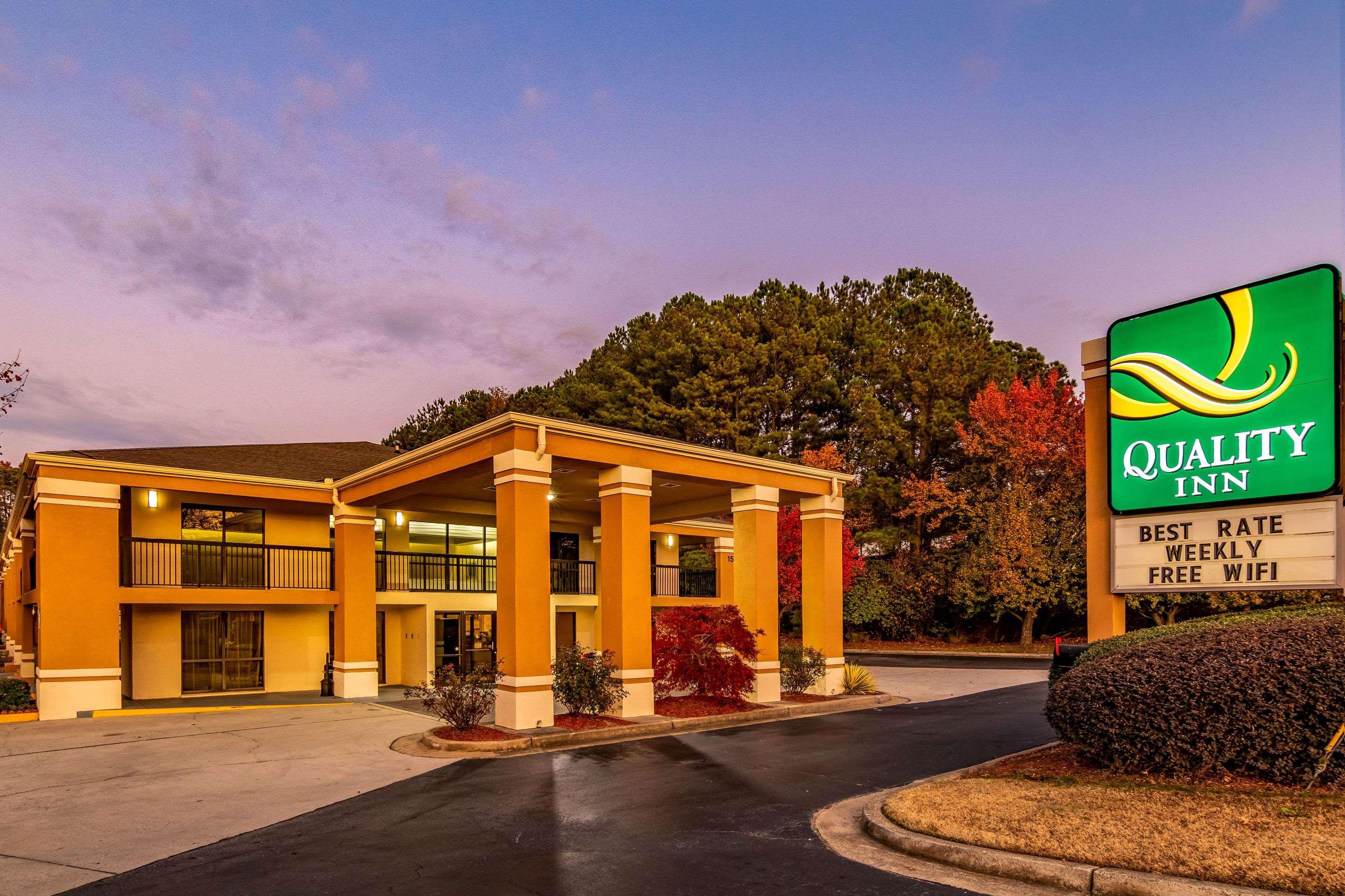 Quality Inn & Suites Atlanta Stone Mountain Extérieur photo