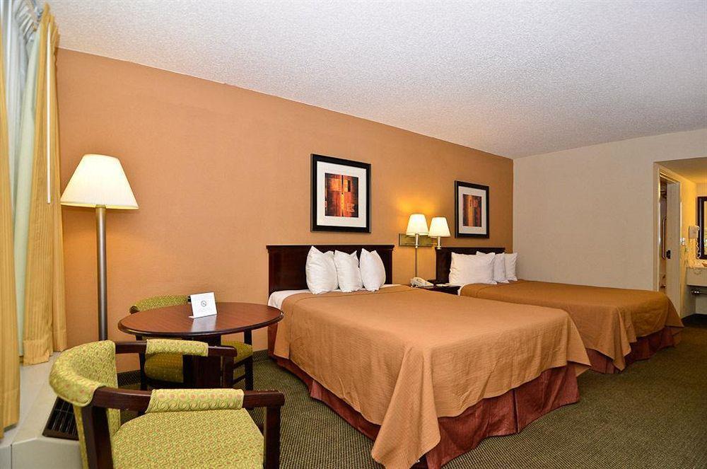 Quality Inn & Suites Atlanta Stone Mountain Extérieur photo